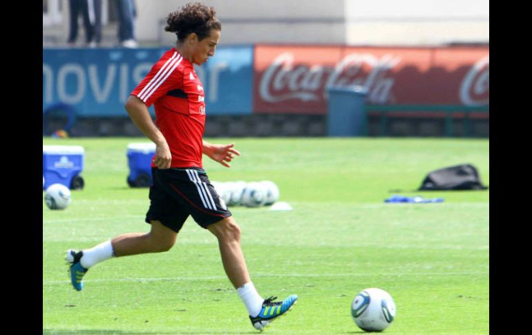 Guardado podría perderse el duelo con el Celta de Vigo. MEXSPORT  /