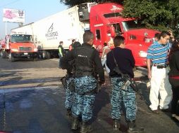 Los ladrones de la unidad de carga finalmente fueron arrestados por los policías municipales.  /