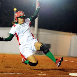 Canadá vence a México en softbol