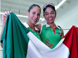 Samantha Terán (izq.) y Nayelly Herándoez (der.) dieron una presea más al país anfitrión. MEXSPORT  /