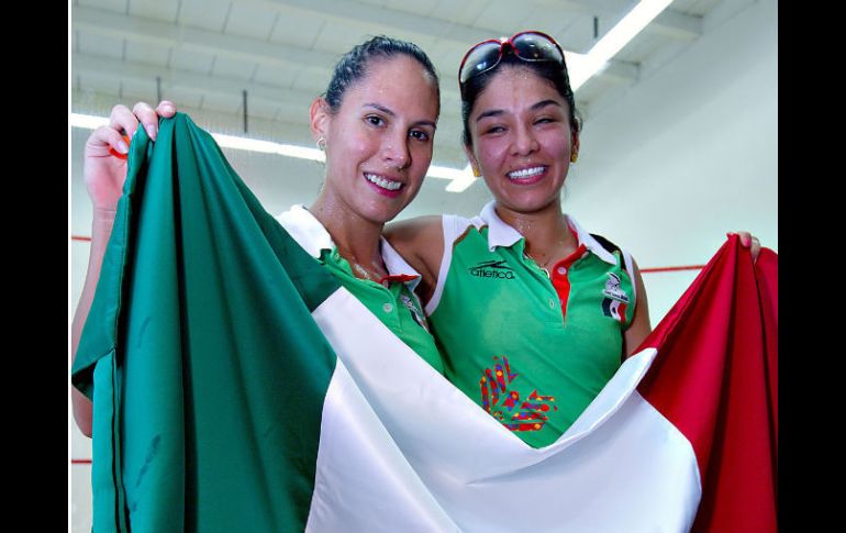 Samantha Terán (izq.) y Nayelly Herándoez (der.) dieron una presea más al país anfitrión. MEXSPORT  /