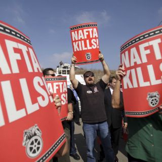 Transporte de carga ingresa a territorio estadounidense