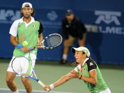 Contra todos los pronósticos, la pareja venció primero a los paraguayos y ahora a los brasileños. EFE  /