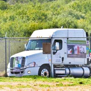 Tras 17 años de litigio, transporte de carga mexicano ingresa a EU