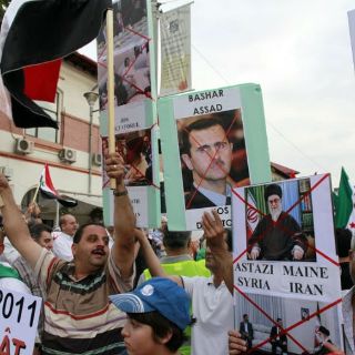 Sirios advierten que después de Gadhafi es el turno de al-Assad