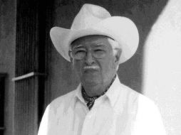 Una razón por la que surge el festival, es para difundir la obra del decimista Guillermo Cházaro Lagos, fallecido en 2010. ESPECIAL.  /