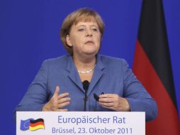 Angela Merkel pide a los países europeos que dejen de vivir por encima de sus posibilidades y de endeudarse más. AP  /