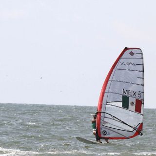 Demita Vega se cuelga la plata en prueba de vela