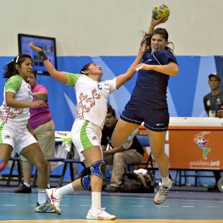 México deja ir el bronce en balonmano