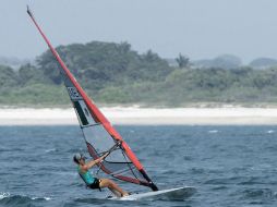Demita Vega durante la competencia donde ganó la plata, ayer en Puerto Vallarta. MEXSPORT  /