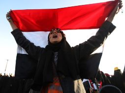Una mujer yemení grita consignas contra el régimen del presidente Ali Abdullah Saleh. AFP  /