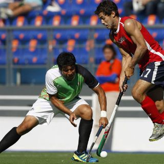 Primer victoria en hockey varonil