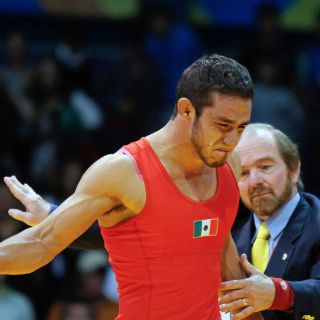 México gana otra plata en 60 kg. de lucha libre