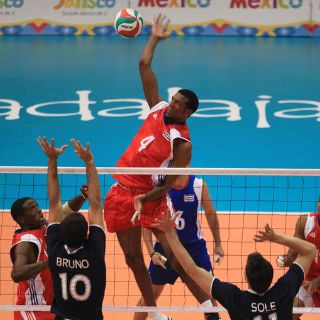 Épico duelo entre cubanos y argentinos