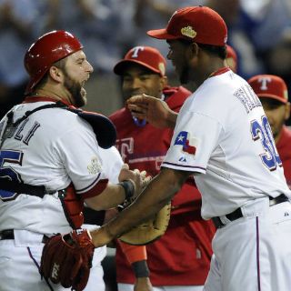 Rangers está a un juego del campeonato de la MLB