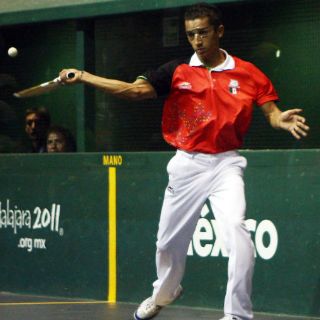 Aficionados atacan verbalmente a uruguayos en frontón