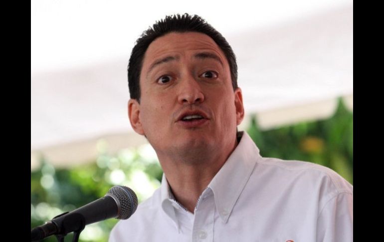 El secretario de la Seproe, Alonso Ulloa, dijo que esperará a que su partido oficie las reglas. ARCHIVO  /