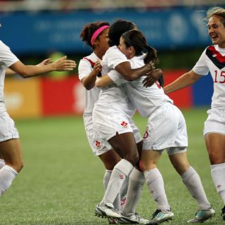Canadá es rival de Brasil en final de futbol