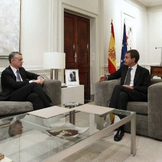 Zapatero se reune con líder nacionalista vasco