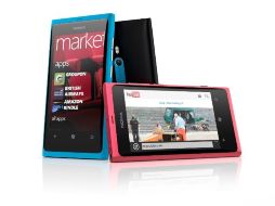 Con el Nokia Lumia 800, la fábrica finlandesa busca seguir luchando en el liderato de los teléfonos móviles AFP  /