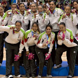 La gesta heróica de las basquetbolistas mexicanas