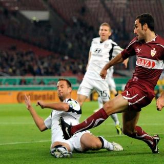 Derrota fácilmente Stuttgart 3-0 a Frankfurt