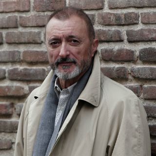 El éxito del Capitán Alatriste es su mirada moderna: Pérez-Reverte