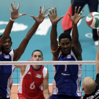 México pierde ante Cuba en voleibol