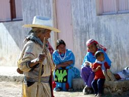 Con el lema “Wirikuta no se vende, se ama y se defiende”, comuneros reclaman el respeto a sus lugares sagrados.  /
