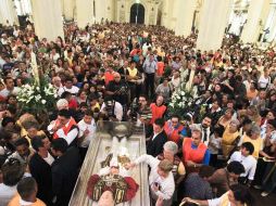 Las reliquias del Papa Juan Pablo II llegaron hoy a la Catedral de Guadalajara.  /