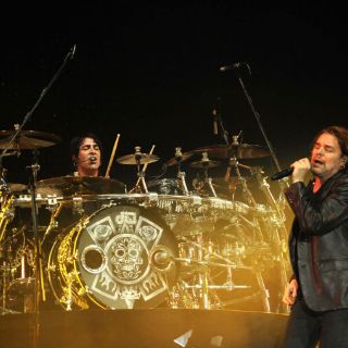 ''Llueve'' rock en el Estadio Tres de Marzo