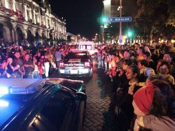 La salida de las reliquias de la Catedral, rumbo a la Basílica de Zapopan, obligó anoche al cierre de Alcalde.  /