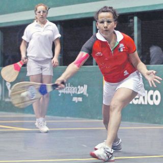 Parejas defienden terceros lugares en frontón