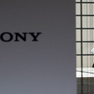 Sony compra a Ericsson su parte de la alianza en teléfonos celulares