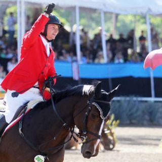 Alberto Michán logra recorrido limpio