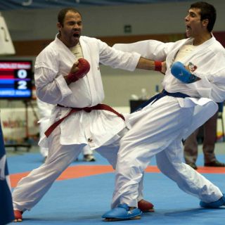 Karateca se lleva la plata