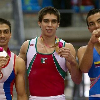 Doble felicidad para Corral por medalla 24 de oro