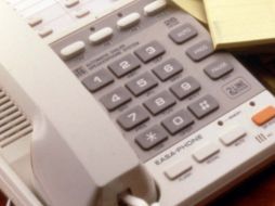 El servicio de 070 recibe diariamente entre 800 y 900 llamadas telefónicas. ARCHIVO  /