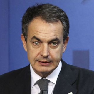 Zapatero llega a Asunción para participar en la XXII Cumbre iberoamericana
