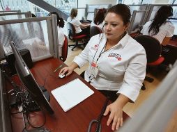 El 070 recibe diariamente hasta 900 llamadas telefónicas.  /