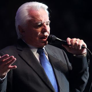 Enrique Guzmán vive noche de nostalgia