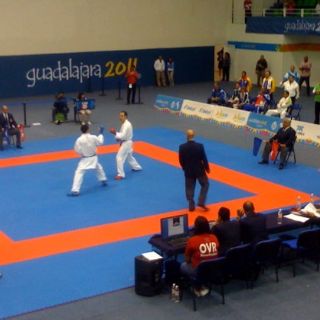 México asegura el bronce con semifinales en Karate