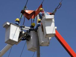 Se proporcionó energía eléctrica a 33 colonias ubicadas al oriente y sur de Tlaquepaque.  /