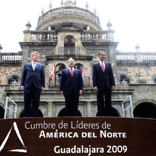 Anuncian encuentro entre Obama, Calderón y Harper