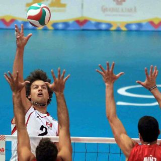 Canadá va por quinto lugar de voleibol varonil