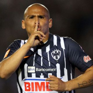 Se debilita la defensa de Rayados ante Pachuca