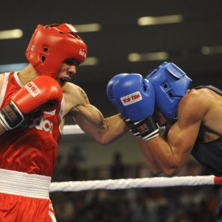 Oscar Valdez se lleva la plata en boxeo peso pluma