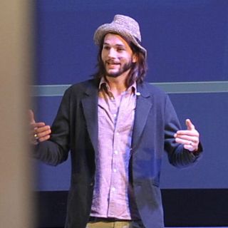 Ashton Kutcher y las redes sociales