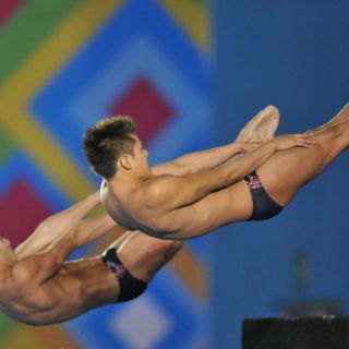 Un oro más en clavados