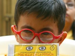 Invidentes podrían puedan 'oír' las imágenes y desplazarse relativamente sin ayuda. ARCHIVO  /